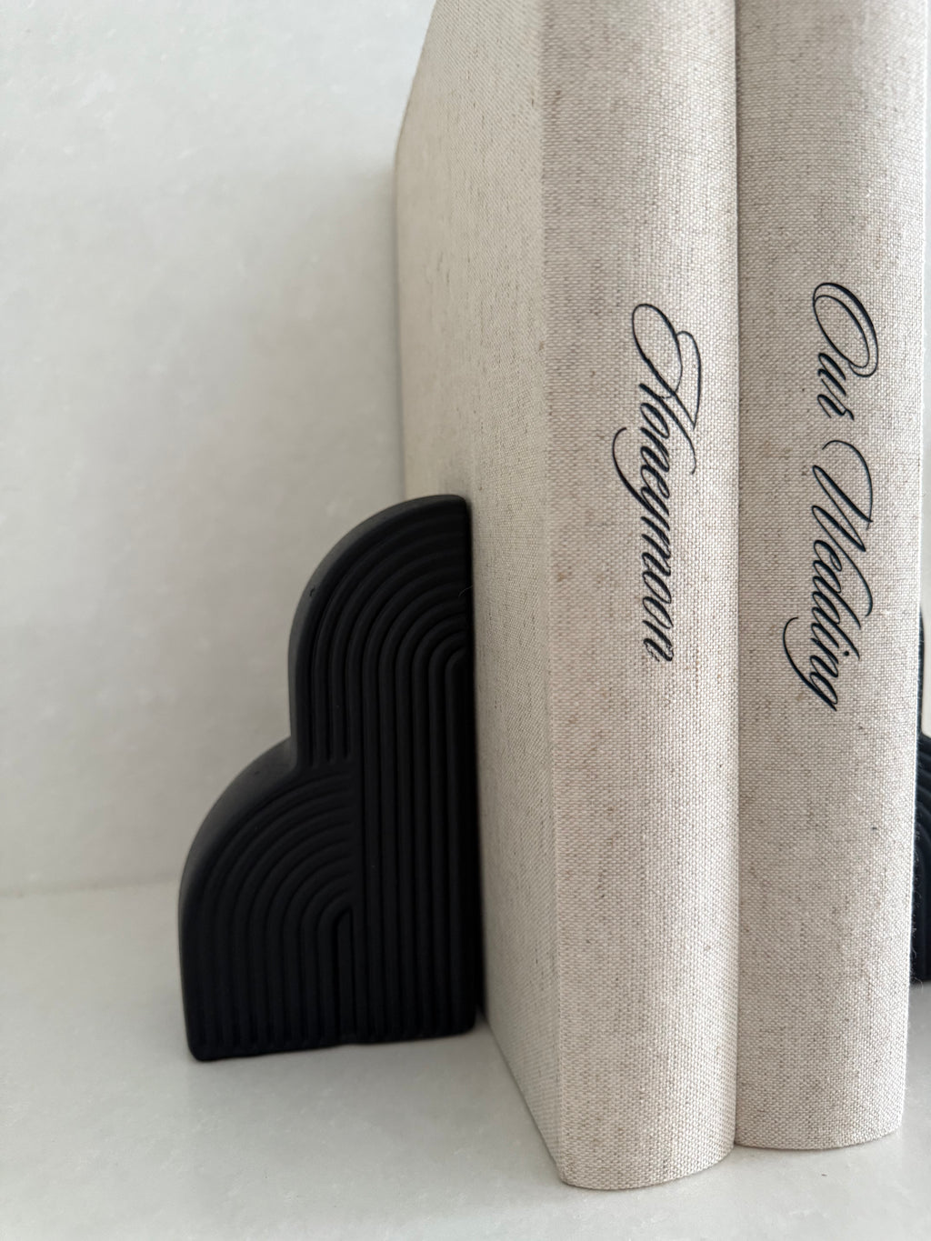 Black Ribbed Book Ends